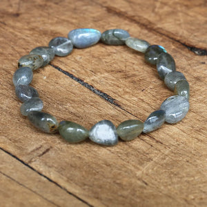 Natural Bracelets Jewels® - Bracciale in labradorite con pepite irregolari per uomo e donna.