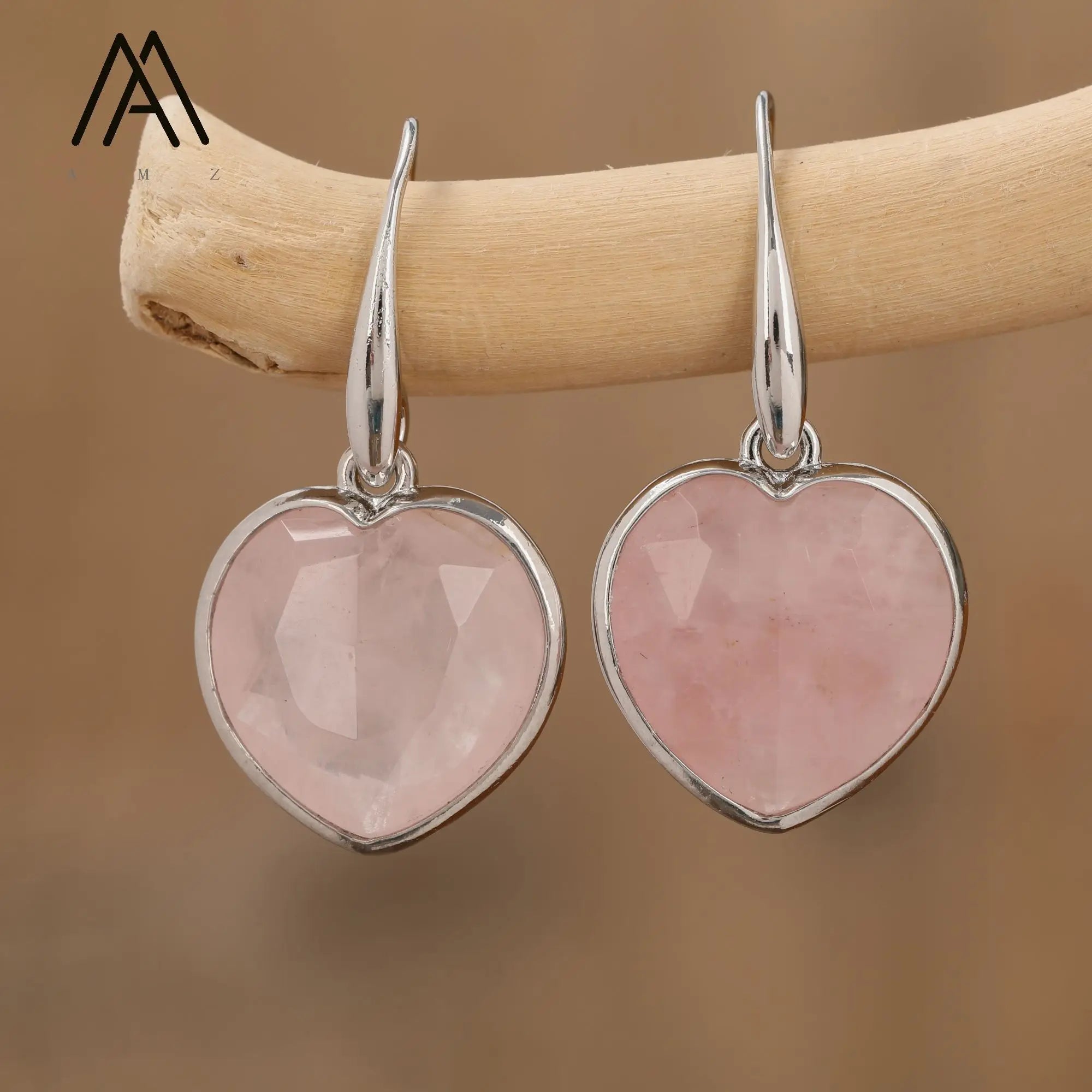 Beat Love Jewels® - Orecchini pendenti a forma di cuore in quarzo rosa